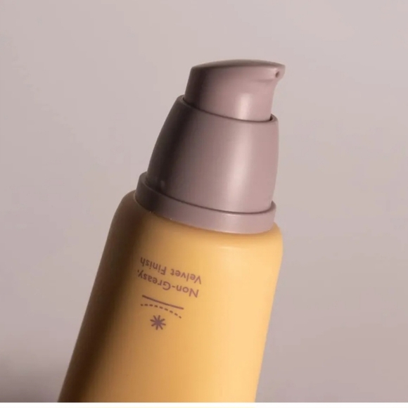 Two Haruharu wonder black rise moisture SPF 50 - Picture 3 of 11